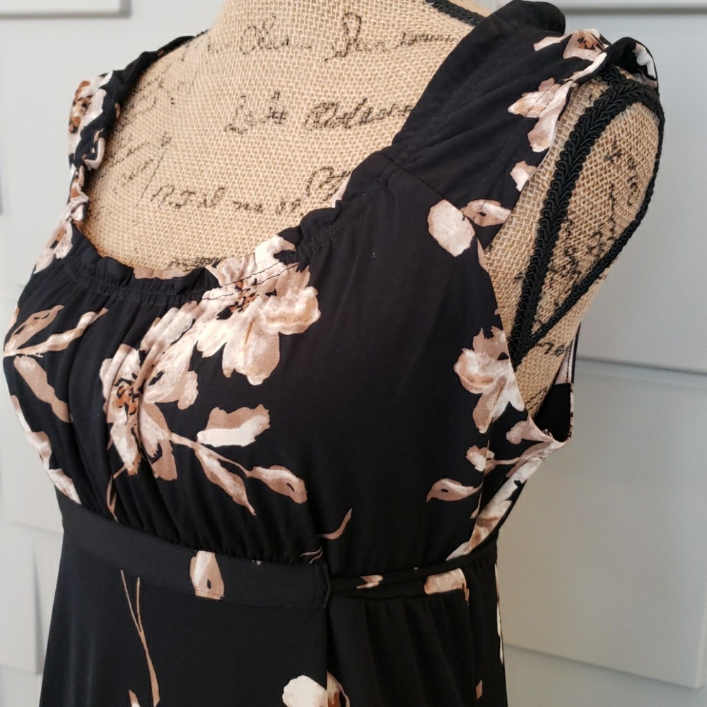 Axcess dress sundress black tan floral empire waist gathered neck Size Large - Picture 4 of 6